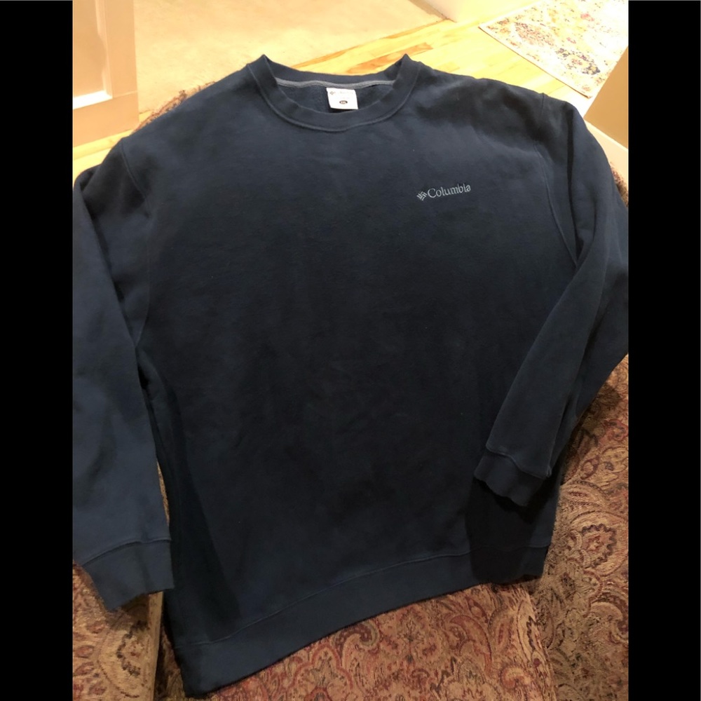 Columbia sweatshirt